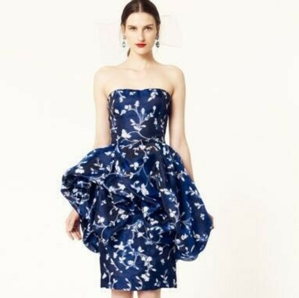 $4,800 OSCAR DE LA RENTA COUTURE STUNNING BLUE WHT FLORAL RUNWAY DRESS US XS 0
